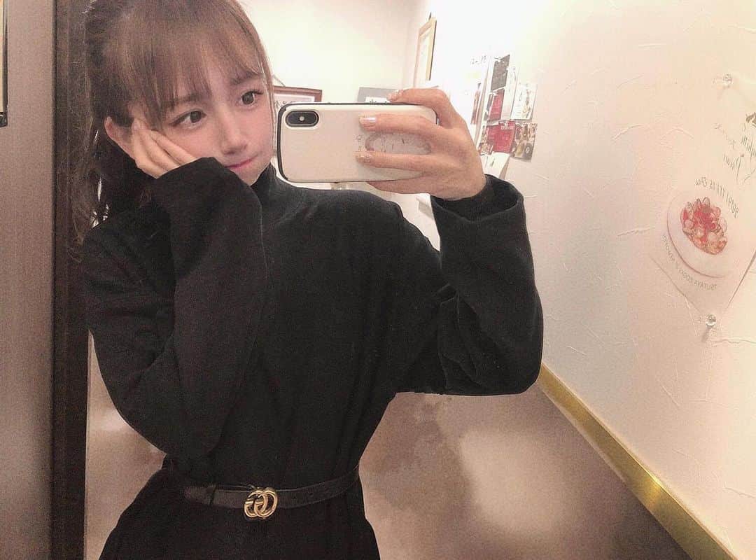 yuu__aaaのインスタグラム：「. お酒飲んだ日🍸😳 . . #ootd #ootdfashion #outfit #gucci #BLACK#ブラックコーデ」