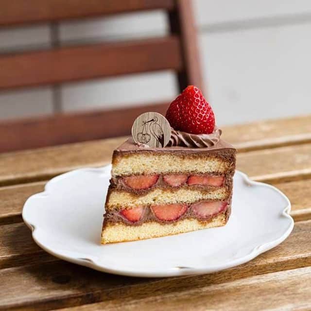 オズモール編集部のグルメインスタ