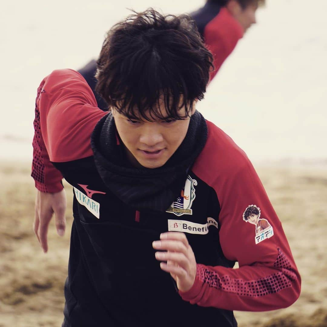 愛媛FCさんのインスタグラム写真 - (愛媛FCInstagram)「砂浜トレーニングpart2🏖🏃🏽‍♂️  さまざまな表情をお届け🕺✨  どの選手がお気に入りですか？😆  #愛媛FC #ehimefc  #soccer #サッカー #走り込み #浦田延尚 #吉田眞紀人 #三原秀真 #吉田晴稀 #池田樹雷人 #川村拓夢 #前田凌佑 #西岡大志 #辻周吾 #野原進平 #フォローお願いします」1月18日 21時04分 - ehimefc12