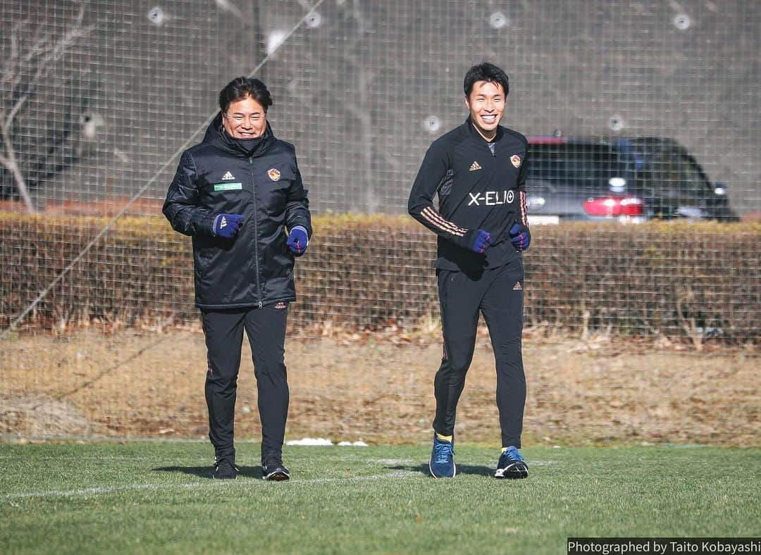 のインスタグラム：「2021シーズン始動！！  #vegalta #ベガルタ仙台 新スローガンは#Revival 写真は#スポーツ報知　さん ありがとうございます🙏」