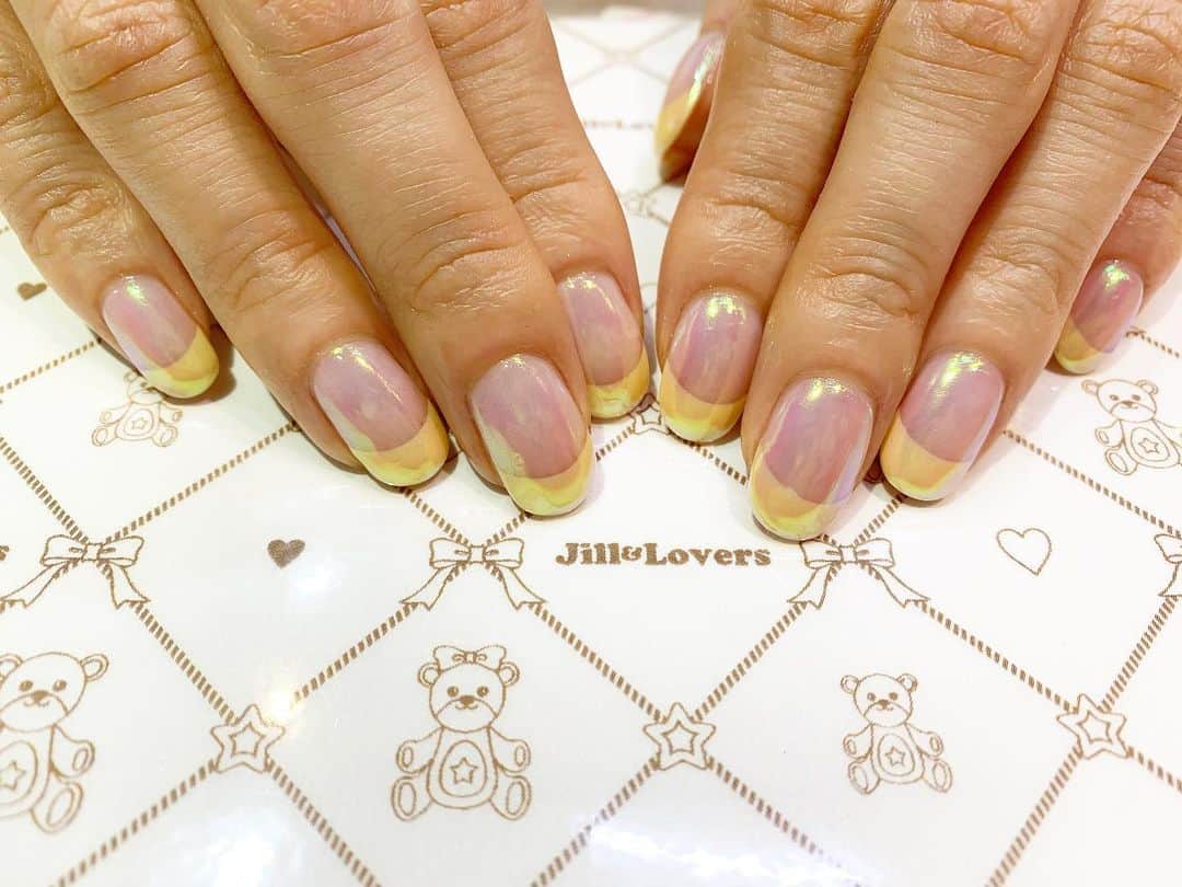 mamijinguのインスタグラム：「💛  #jillandlovers #nail #nailart #paragel #gelneil#gel #ネイル #ネイルアート #me #look #love #かわいい」