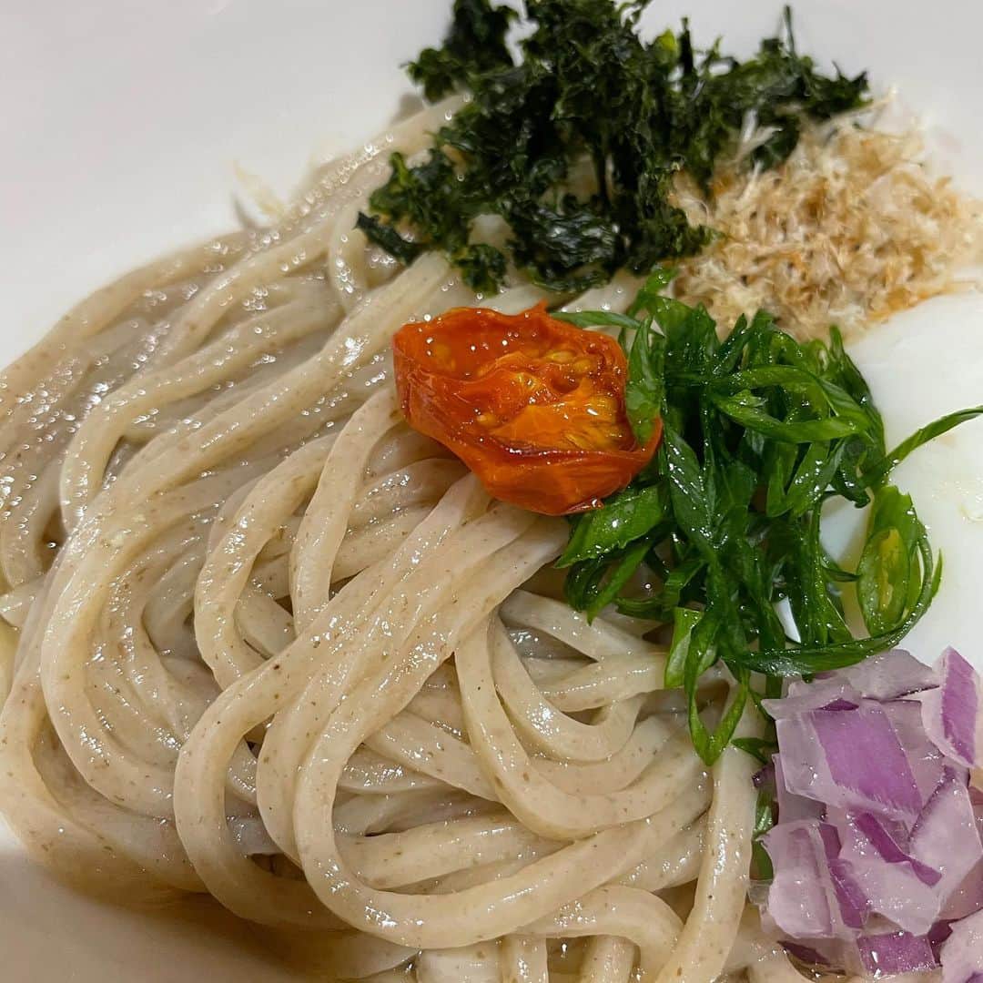 のインスタグラム：「幸せになれる麺。」