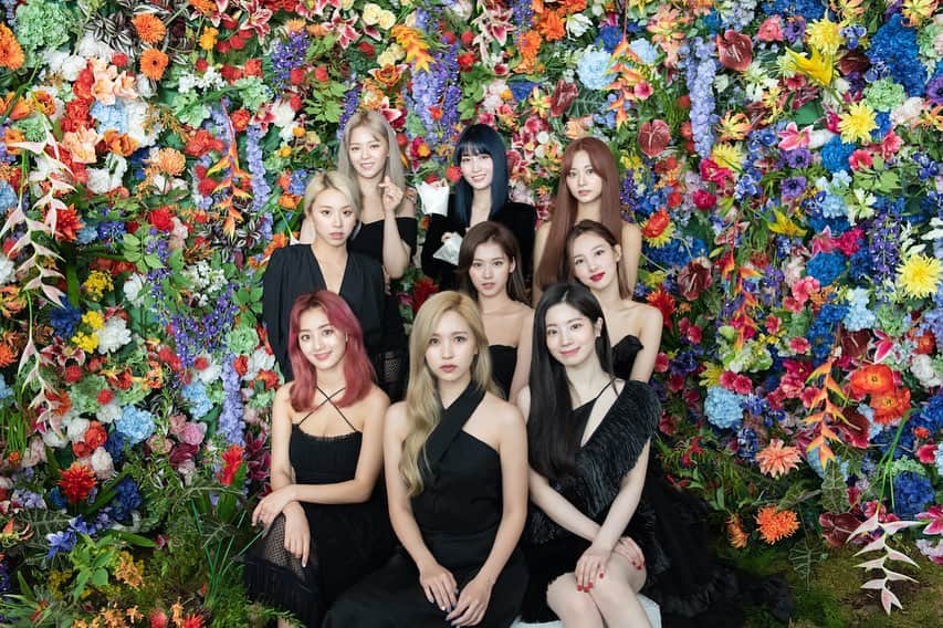 The GRAMMYsさんのインスタグラム写真 - (The GRAMMYsInstagram)「TWICE (@twicetagram) don’t need to ask for attention. With their striking looks and coordinated fashion, the nine-member K-pop ensemble is a sight that's impossible to miss. Backed by their vast discography, a cornucopia of catchy hooks, and synchronized, head-turning performances, the group stays in your mind long after they exit the stage.  📲 Click the link in our bio to hear more from the girls about their newest album, ‘Eyes wide open,’ their ever-developing style, and their future goals.」1月18日 13時16分 - recordingacademy