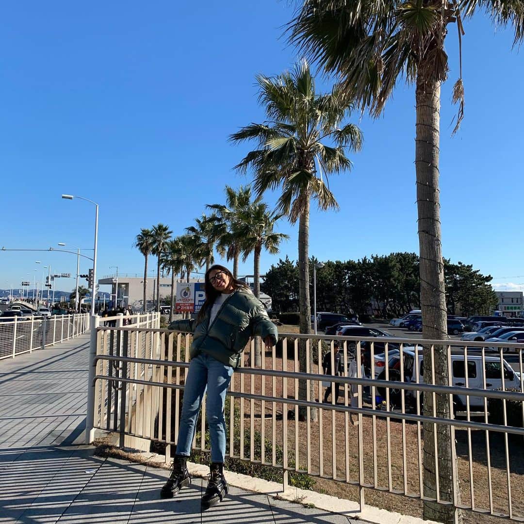 Megha Shrestha のインスタグラム：「All good things are wild and free 🌴  #bepositive #pumajapan #flexjapan #oitd #drmartenstyle」