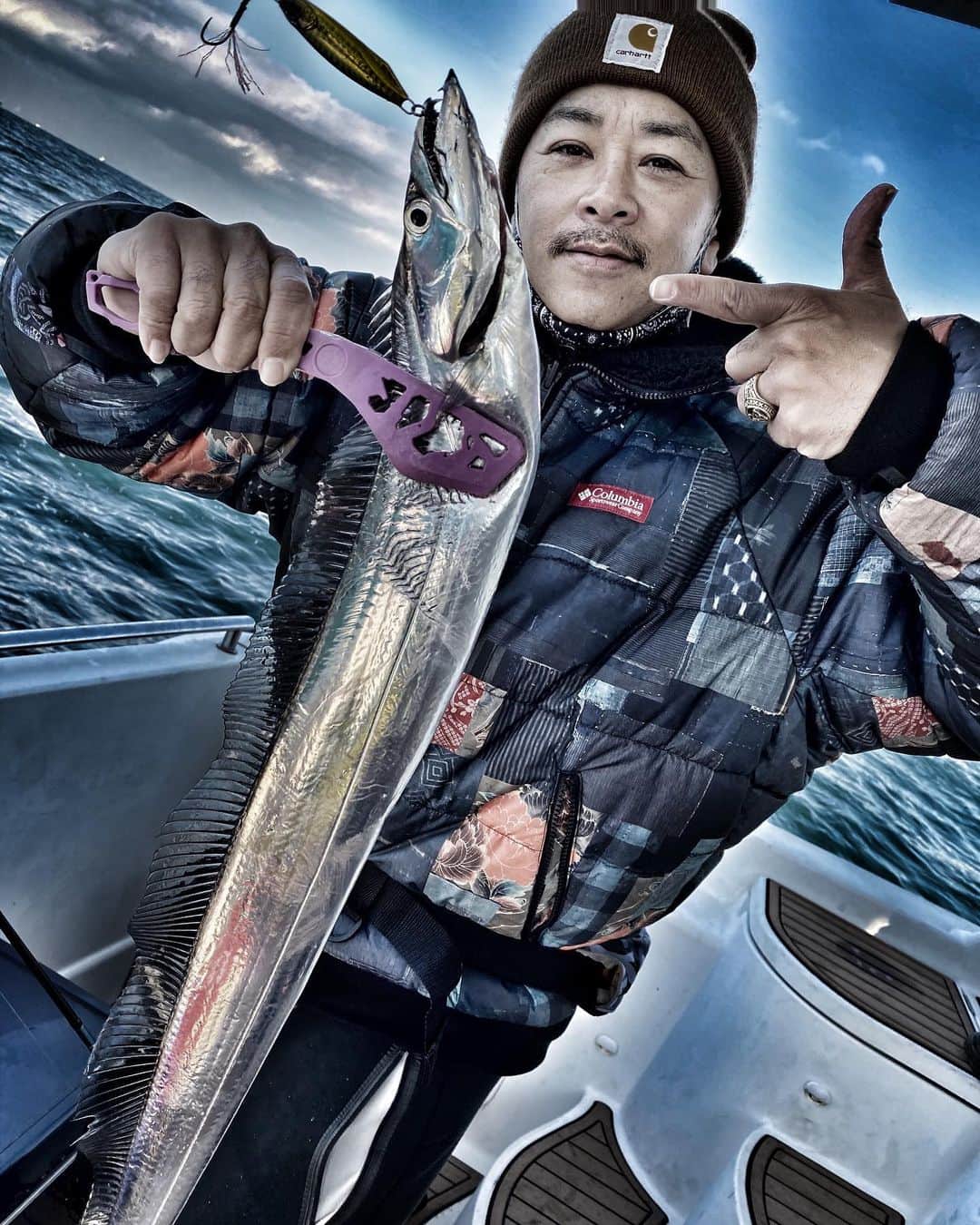 佐々木洋平さんのインスタグラム写真 - (佐々木洋平Instagram)「DUOさんのメタルジグでタチウオゲット🐟  #duoメタルジグ  #太刀魚  #メタルジグ」1月18日 13時24分 - panicrew_yohey