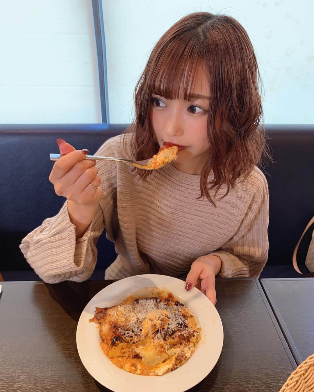 小林智絵のグルメインスタ