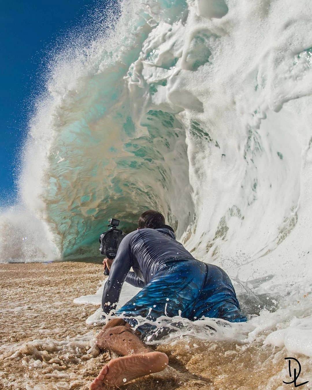 クラーク・リトルさんのインスタグラム写真 - (クラーク・リトルInstagram)「More #shorebreak on the way🌊💥💥💥 Photo @iamdanelittle」1月18日 14時05分 - clarklittle