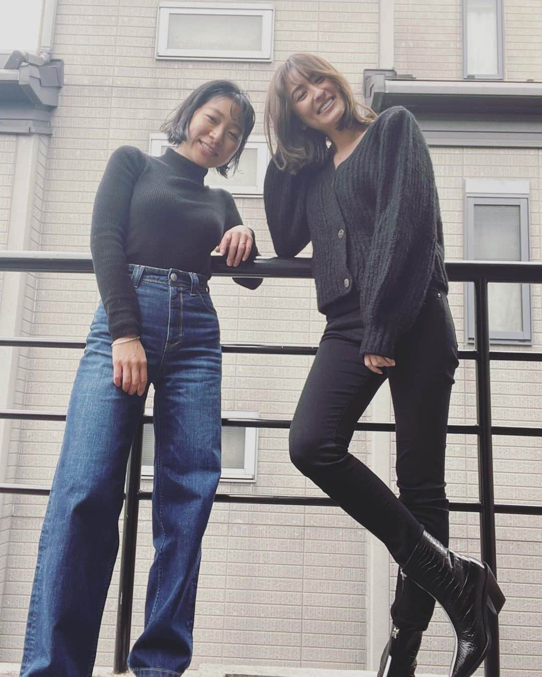 オードリー亜谷香のインスタグラム：「My two week quarantine is officially over and my first stop was to see @six_asakawa 💇🏻‍♀️ I’m starting to feel human again 🤍」