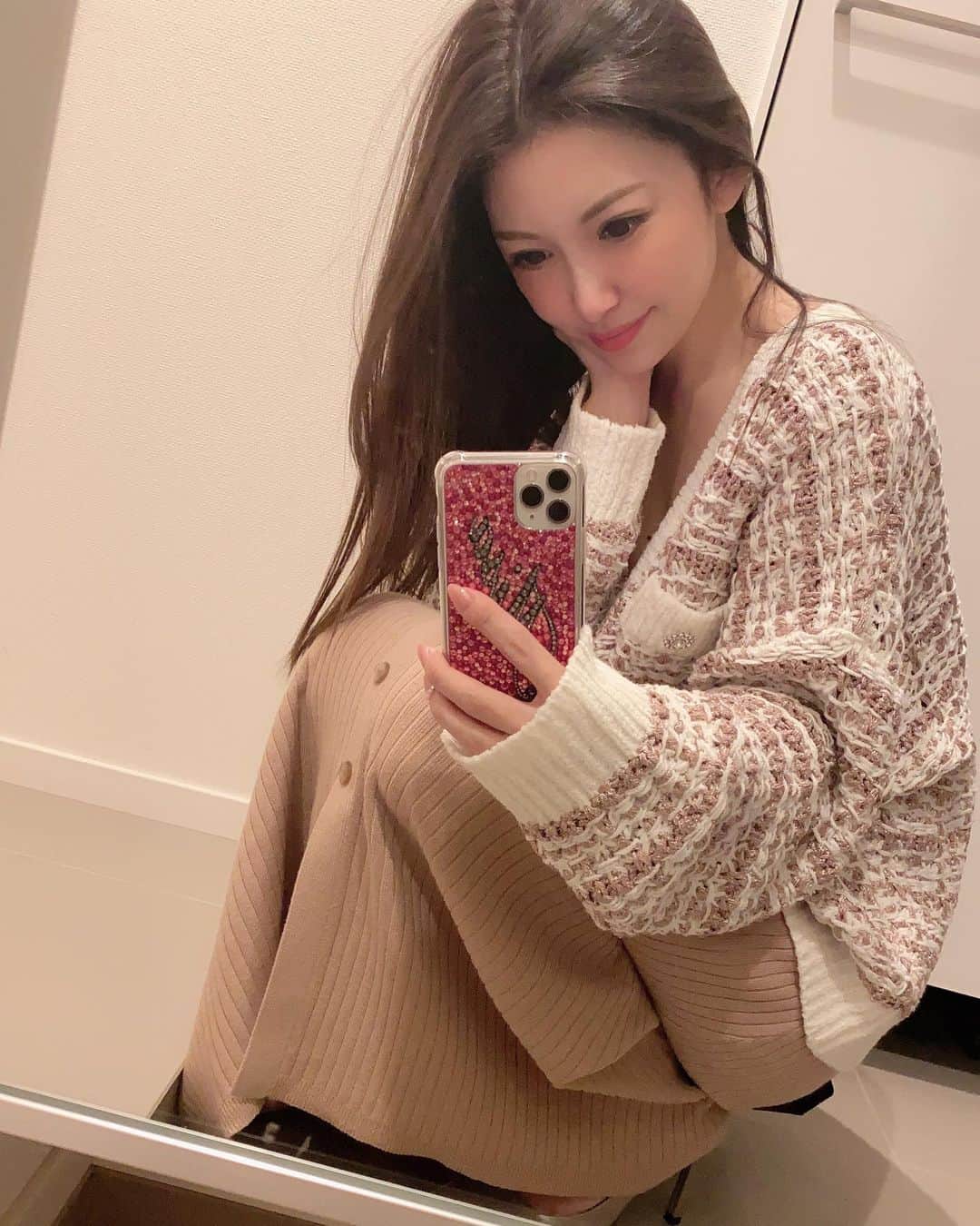 美沙さんのインスタグラム写真 - (美沙Instagram)「かーわーいーいー🥺💓 後ろのリボン🎀 そして背中ガッツリあいてる🙈 . 久々めっちゃドツボ〜😍💓 春になったらワンピースだけで着よっと🌸 . @belinda_official_world . #belinda #ベリンダ #ONEPIECE #ワンピース #👗 #リボン #🎀 #デートコーデ #ワンピース好きな人と繋がりたい #お洋服好きな人と繋がりたい」1月18日 14時37分 - misa0623r