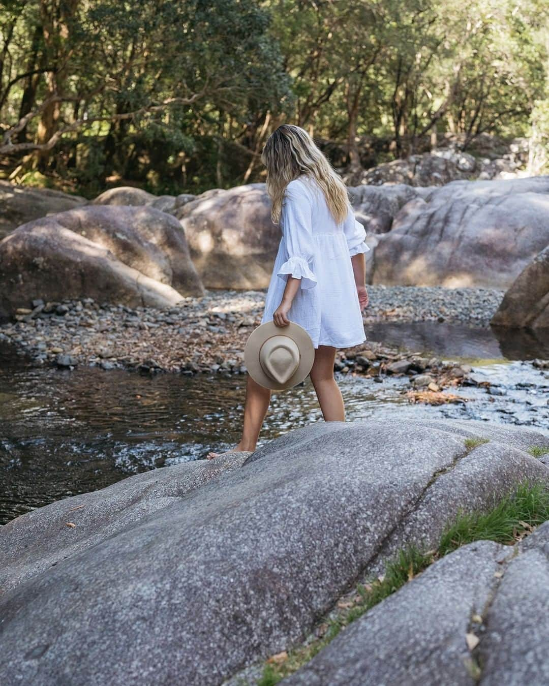 Nikon Australiaさんのインスタグラム写真 - (Nikon AustraliaInstagram)「"Visual story telling one Australian adventure at a time, this is the Promised Land. A stunning hidden away location nestled below the Great Dividing Range.   My go-to pairing for travel and lifestyle images are the NIKKOR Z 50mm f/1.8 S and the NIKKOR Z 85mm f/1.8 S. The 50mm lends just enough space and context to capture the surrounding, and the 85mm is perfect when portrait framing a little closer." - @domcherry   Camera: Nikon Z 6 Lens: NIKKOR Z 50mm f/1.8 S and NIKKOR Z 85mm f/1.8 S  #Nikon #MyNikonLife #NikonAustralia #NikonZ6 #ZSeriesAU #LifestylePhotography #LifestyleBlog」1月18日 15時30分 - nikonaustralia