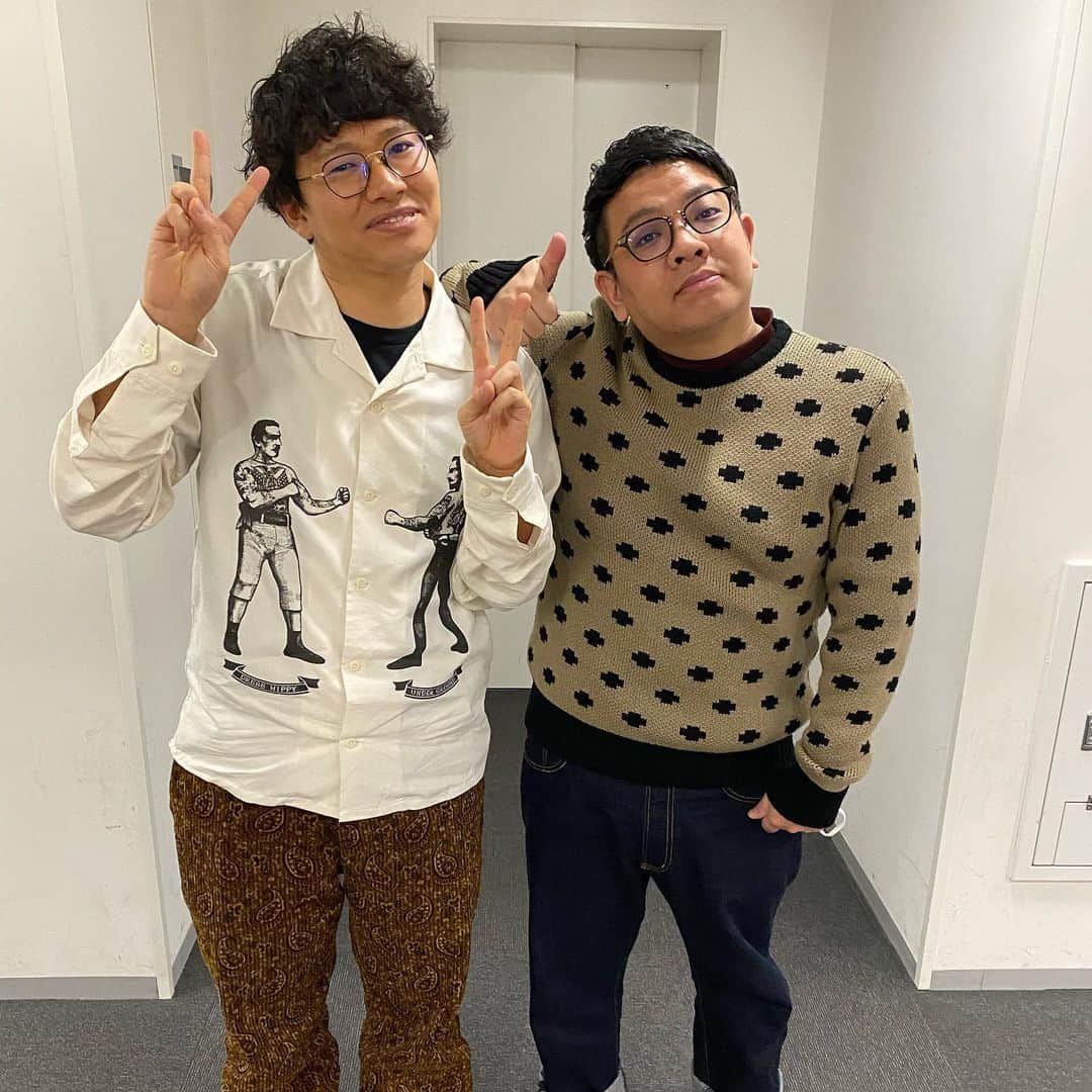 のインスタグラム：「テレビ局でバッタリ‼️コロナで大変だったけど、もう、すっかり元気でした😄 #ミキ  #ミキ昴生  #ミキ亜生  #カムバック」