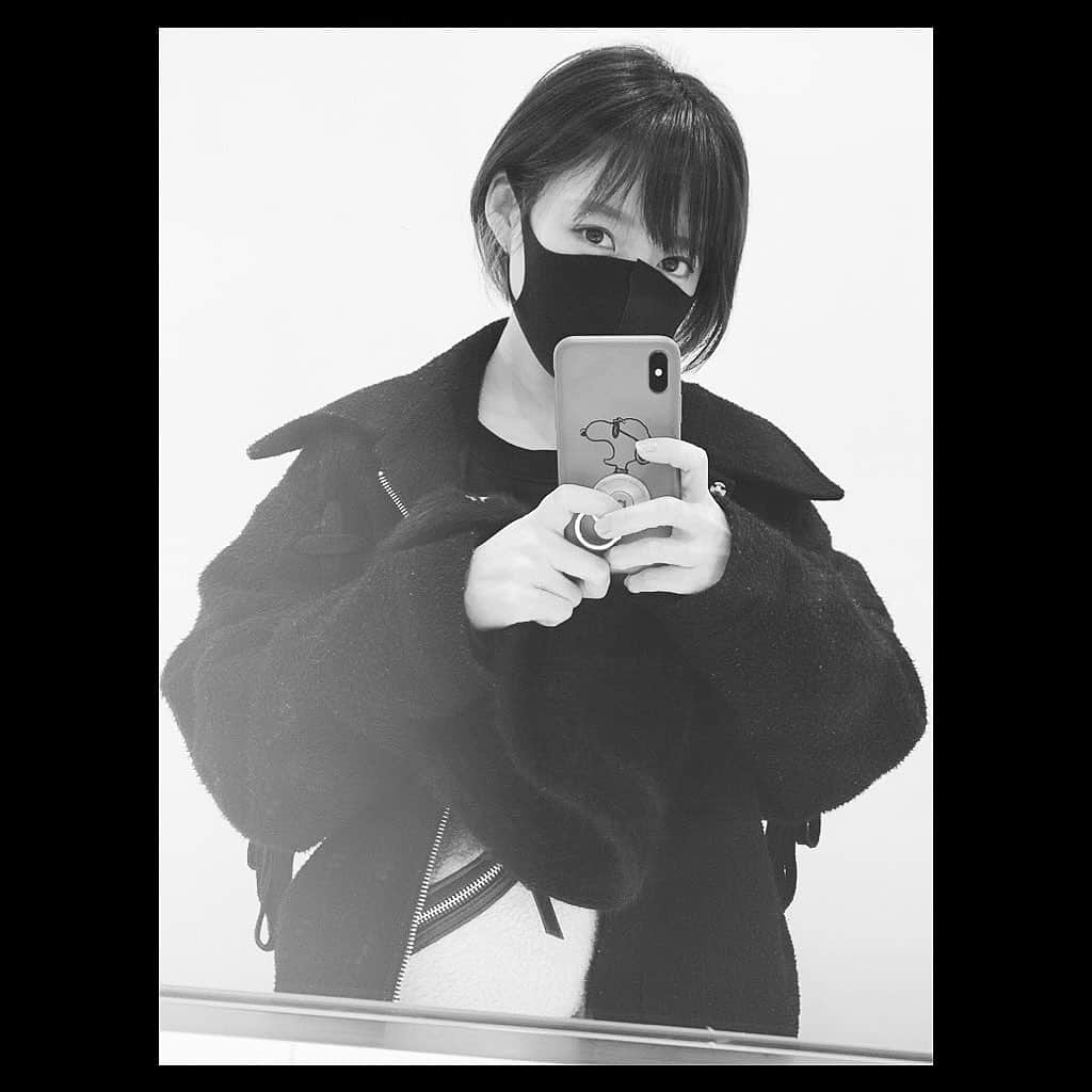 小嶋結里亜さんのインスタグラム写真 - (小嶋結里亜Instagram)「.﻿ . 最終調整。✂︎﻿ ﻿ ❁﻿ ﻿ ❁﻿ ﻿ #妃乃ゆりあ﻿ #舞台 #追憶 #nanaproduce #罰チーム ﻿ #サンモールスタジオ #新宿御苑 #21日より﻿」1月18日 15時44分 - hino_yuria127