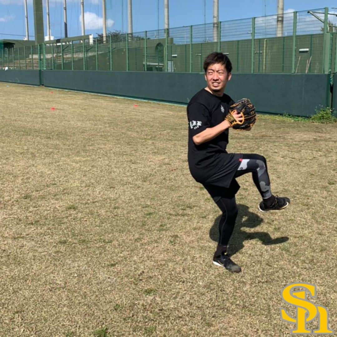 福岡ソフトバンクホークスさんのインスタグラム写真 - (福岡ソフトバンクホークスInstagram)「#自主トレレポート #石垣島より写真が届きました #岩嵜翔 #嘉弥真新也 #田浦文丸 #sbhawks #softbankhawks #ホークス」1月18日 15時43分 - softbankhawks_official