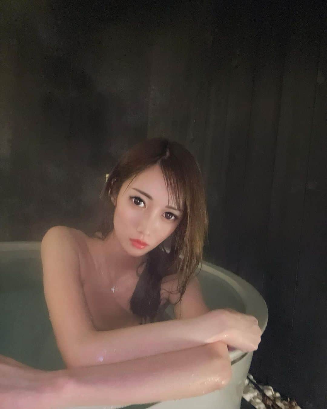 貧乳　温泉 橘鏡花さんのインスタグラム写真 - (橘鏡花Instagram)「おっぱいください 別にいらんけど #お風呂#温泉女子 #京都旅行#kyototrip  #ハリーウィンストン #キャバ嬢#歌舞伎町キャバ嬢 #貧乳#女子旅」1月18日 15時52分 - k_ns07