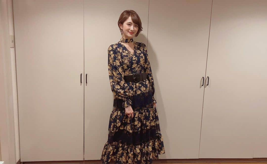 AYASAさんのインスタグラム写真 - (AYASAInstagram)「🦋🌸 #バンドリTVLIVE のときのお洋服👗 #ブルームブルーム 回ということでお花柄ワンピにしてみた💐✨ そしてピアスはマネージャーさんからいただいたモルフォ蝶ピアスとお客様からいただいたお花ピアスを組み合わせて密かに耳元でもブルームブルームさせておりました🦋🌸 ・ ・ #eimyistoire  #バヨリン弾きの私服  #モルフォ蝶アクセサリー  #細かいこだわりが詰まってます」1月18日 16時21分 - ayasa_doya