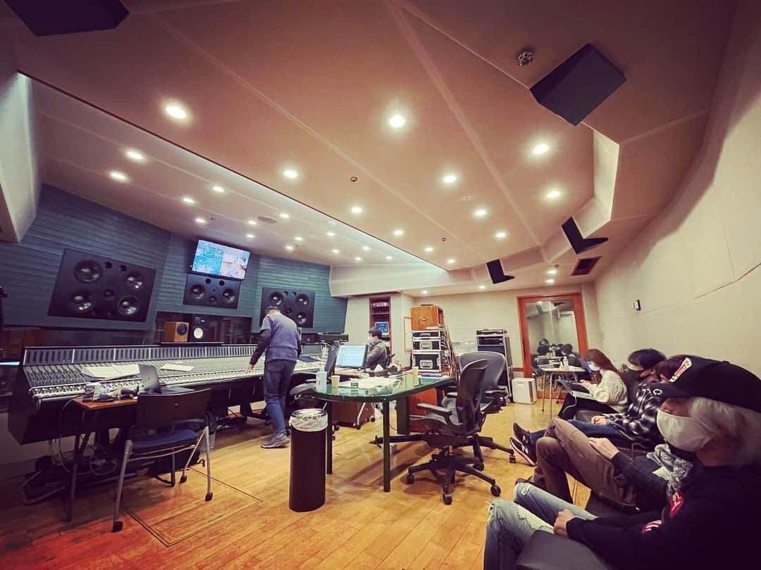 坂東慧のインスタグラム：「T-SQUAREレコーディング始まりました！ええのん録れてます！ #tsquare #recording #newalbum」