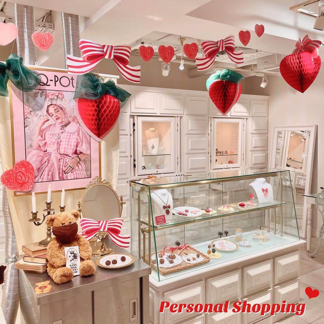 キューポットさんのインスタグラム写真 - (キューポットInstagram)「❤️💗❤️  【Special Campaign】 Personal Shopping at Q-pot. Flagship Shop (online!) 🎀✨  You can enjoy shopping at our flagship shop at Tokyo from home!   ----- 【Available time】 1/22 10:15-10:30 1/26 9:45-10:00 / 10:15-10:30 1/27 9:45-10:00 / 10:15-10:30 1/29 9:45-10:00 / 10:15-10:30 -----  We'll guide you, and you can see anything what you want like the detail  of the items, size, how to wear...  Person Nanami & Risa who speaks Japanese and English will be there! ※only voice is of course okay.  After your personal shopping, we'll send the item link for the onlineshop. Purchase via the iterationational online shop & get points! ☆ ※just for your information, there's no purchase limit. ※collaboration items, shop limited items are not available due to the license issue. We ask for your understanding.  Please just DM us, we'll send reservation link! Video chat will be hold by google meet.   See you soon, we're looking forward to chatting with you. ☺︎  #qpot #madeinjapan #personalshopping #qpotflagshipshop #onlineshopping #shopfromhome」1月18日 17時59分 - press_qpot_international