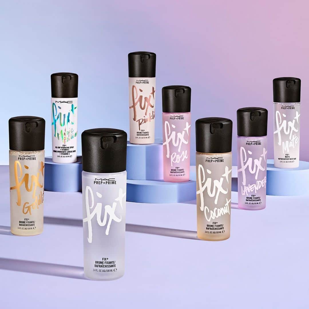 M∙A∙C Cosmetics Japanのインスタグラム：「LAY直筆サイン入りコラボカード＆フィックス+ ラディアンスが当たる！ -#MACXLAY PRESENT CAMPAIGN- M·A·C グローバル アンバサダーのLAY ZHANG @layzhang 直筆サイン入りコラボカードと、 肌にうるおいを与え、輝く肌へ導くミストタイプ化粧水「フィックス+ ラディアンス」を抽選で2名様にプレゼント🌟 ㅤ 応募方法 ①Instagramもしくは、TwitterのMAC公式アカウントをフォロー ➁本投稿を指定ハッシュタグをつけてリポスト（再投稿）。 【#MACXLAY #MACXLAYFIXPLUS】 ③投稿する際に「あなたのおすすめ・お気に入りのフィックス+ 使用方法」を記入で応募完了となります ㅤㅤㅤ 締め切りは1月27日(水)23:59までとなります ㅤㅤㅤ ※当選のお知らせはDMからお送りさせて頂きます ※非公開アカウントの方は不参加になります ※応募規約はこちらからご確認ください https://bit.ly/3ioQrIO」