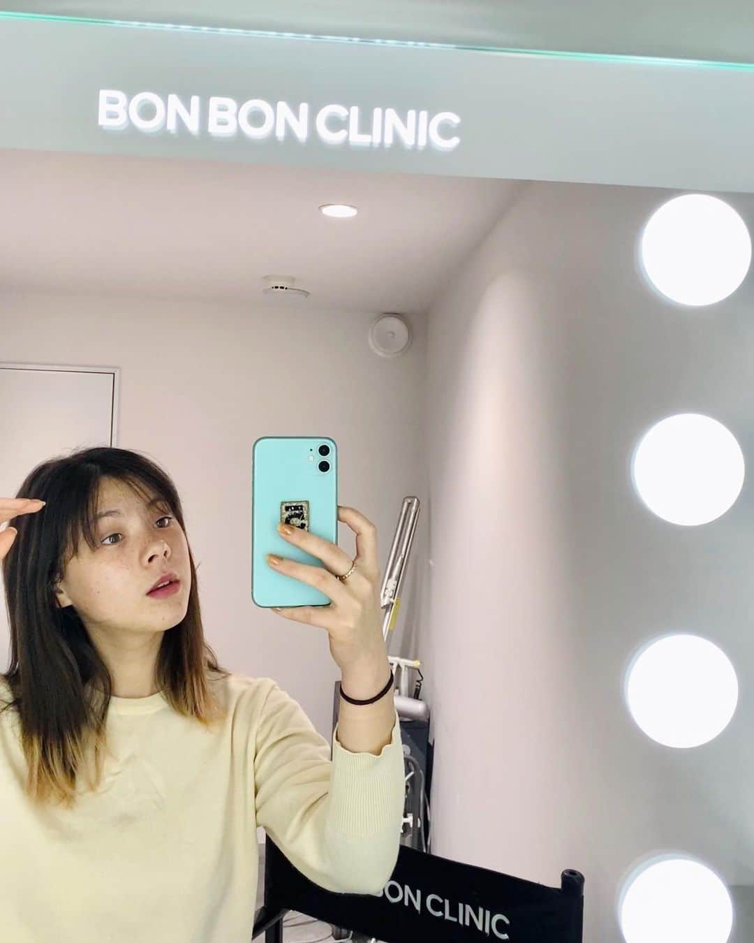 エモン・久瑠美さんのインスタグラム写真 - (エモン・久瑠美Instagram)「初めての美容皮膚科、毛穴ケアのピーリングをしました☺️ ツルツルプルプルすぎて感動しています、肌も白くなった、通いたいです☺️ @bonbonclinic #bonbonclinic」1月18日 18時00分 - kurumixo_
