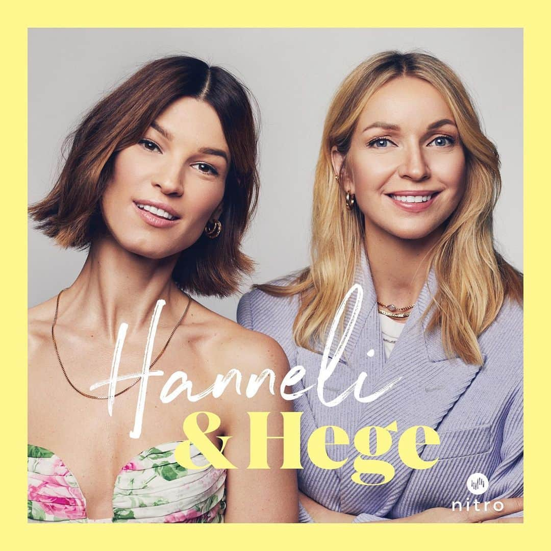 Hanneli Mustapartaのインスタグラム：「Da er endelig podcasten vår ute💖 Vi snakker om alt fra motelivet, beauty, karriere, forbruk og miljø, mammalivet & kjærligheten🥰 Håper dere vil høre på og følge med fremover! Lenke til første episode i story👯‍♂️」