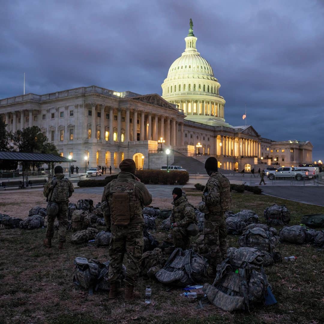 AFP通信さんのインスタグラム写真 - (AFP通信Instagram)「AFP Photo 📷 @andrewcr1 - Members of the US National Guard are seen near their gear at the US Capitol in Washington, DC on January 17, 2021, during a nationwide protest called by anti-government and far-right groups supporting US President Donald Trump and his claim of electoral fraud in the November 3 presidential election.⁣ .⁣ The FBI warned authorities in all 50 states to prepare for armed protests at state capitals in the days leading up to the January 20 presidential inauguration of President-elect Joe Biden.」1月18日 18時23分 - afpphoto