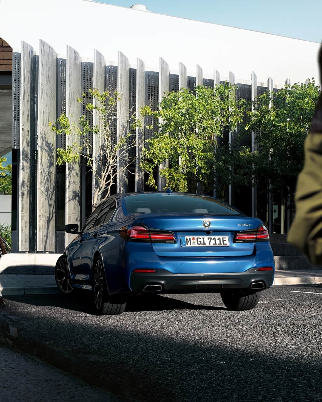 BMWのインスタグラム：「You've got the power, you've got the choice. The new BMW 5 Series Sedan. #THE5 #BMW #5Series #JoyElectrified __ BMW 530e Sedan: Fuel consumption weighted combined in l/100km: 1.9–1.7 (NEDC); 1.8–1.3 (WLTP), CO2 emissions weighted combined in g/km: 43–39 (NEDC); 42–30 (WLTP), Power consumption weighted combined in kWh/100km: 14.9–13.8 (NEDC); 18.3–16.2 (WLTP). Further information: www.bmw.com/disclaimer   184 hp, 135 kW, 300 Nm, Acceleration (0-100 km/h): 5.9 s, Top speed (limited): 235 km/h.」