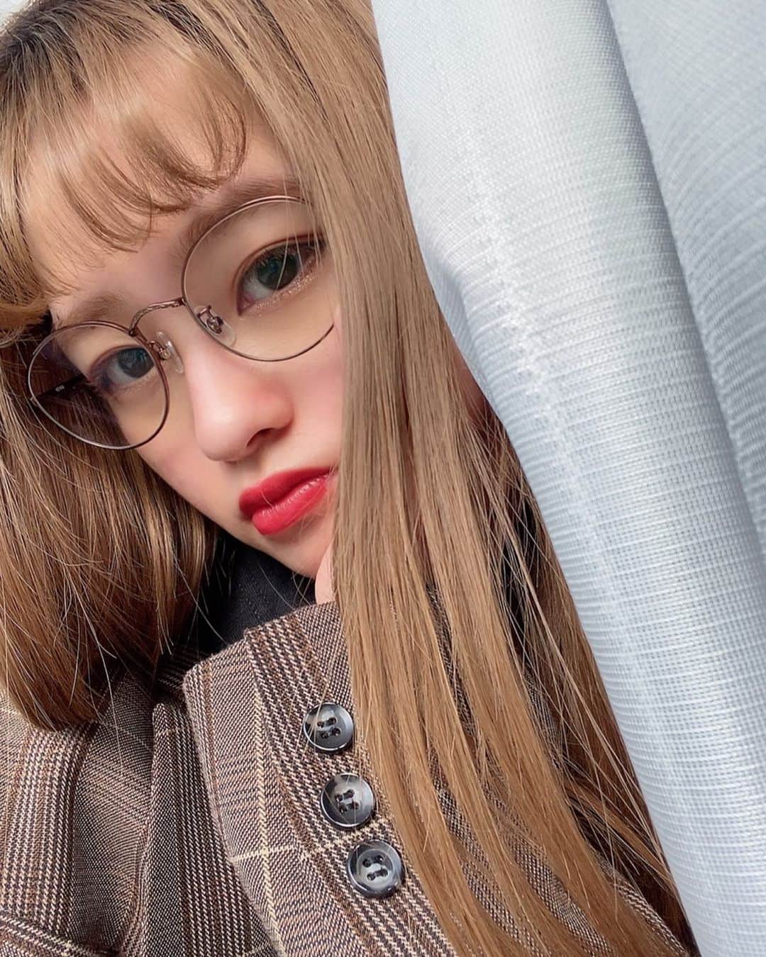 橘二葉さんのインスタグラム写真 - (橘二葉Instagram)「メガネday👓 ・ ・ #lavidのある生活 #lavida #selfie #me #glasses #makeup #make」1月18日 18時56分 - futaba_tachibana_tpd