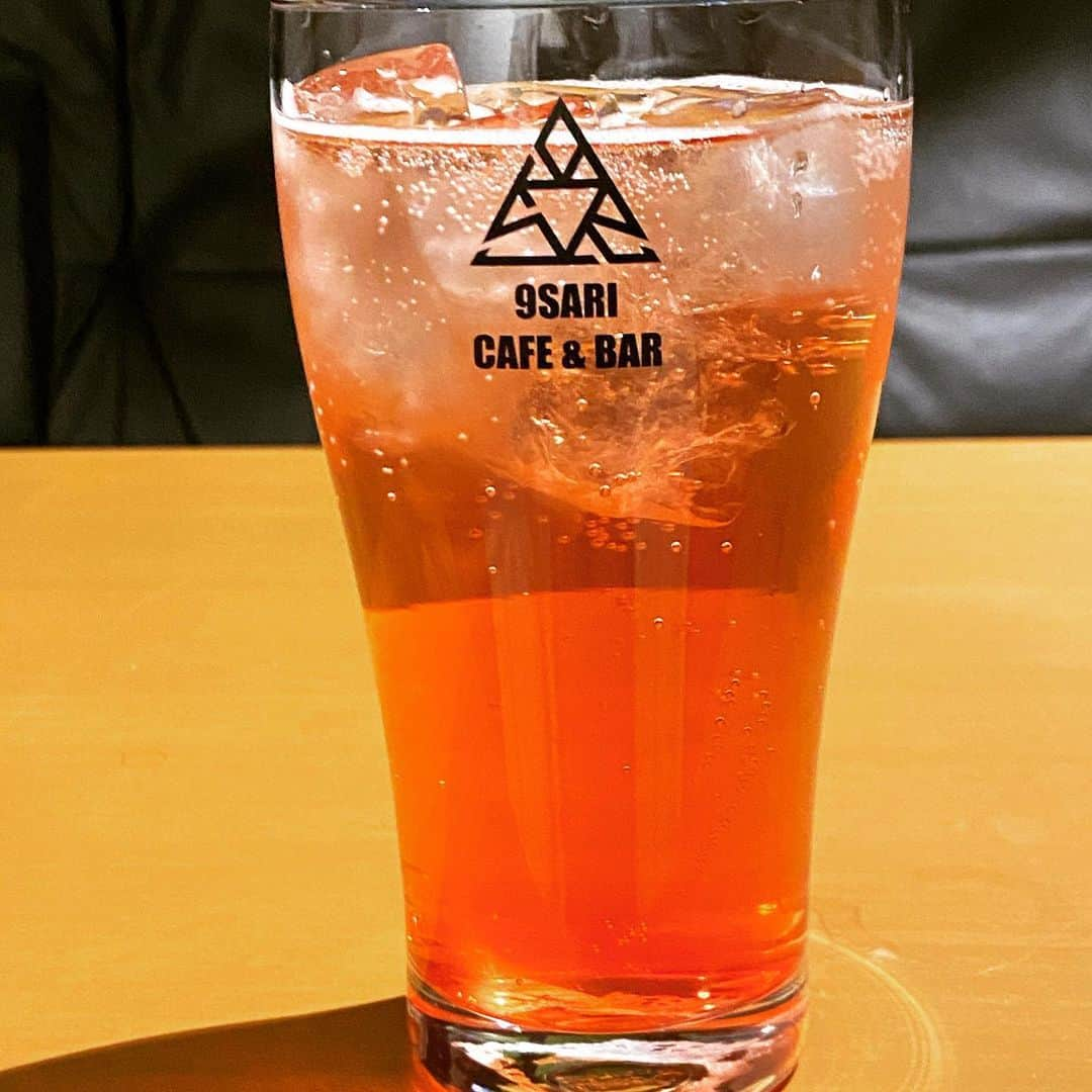 漢さんのインスタグラム写真 - (漢Instagram)「9sari cafe＆bar 塩トマトサワー タコライス ジャークチキン 緊急事態宣言発令により営業時間は12時〜20時まで　ラストオーダー19時」1月18日 19時11分 - kan_9sari