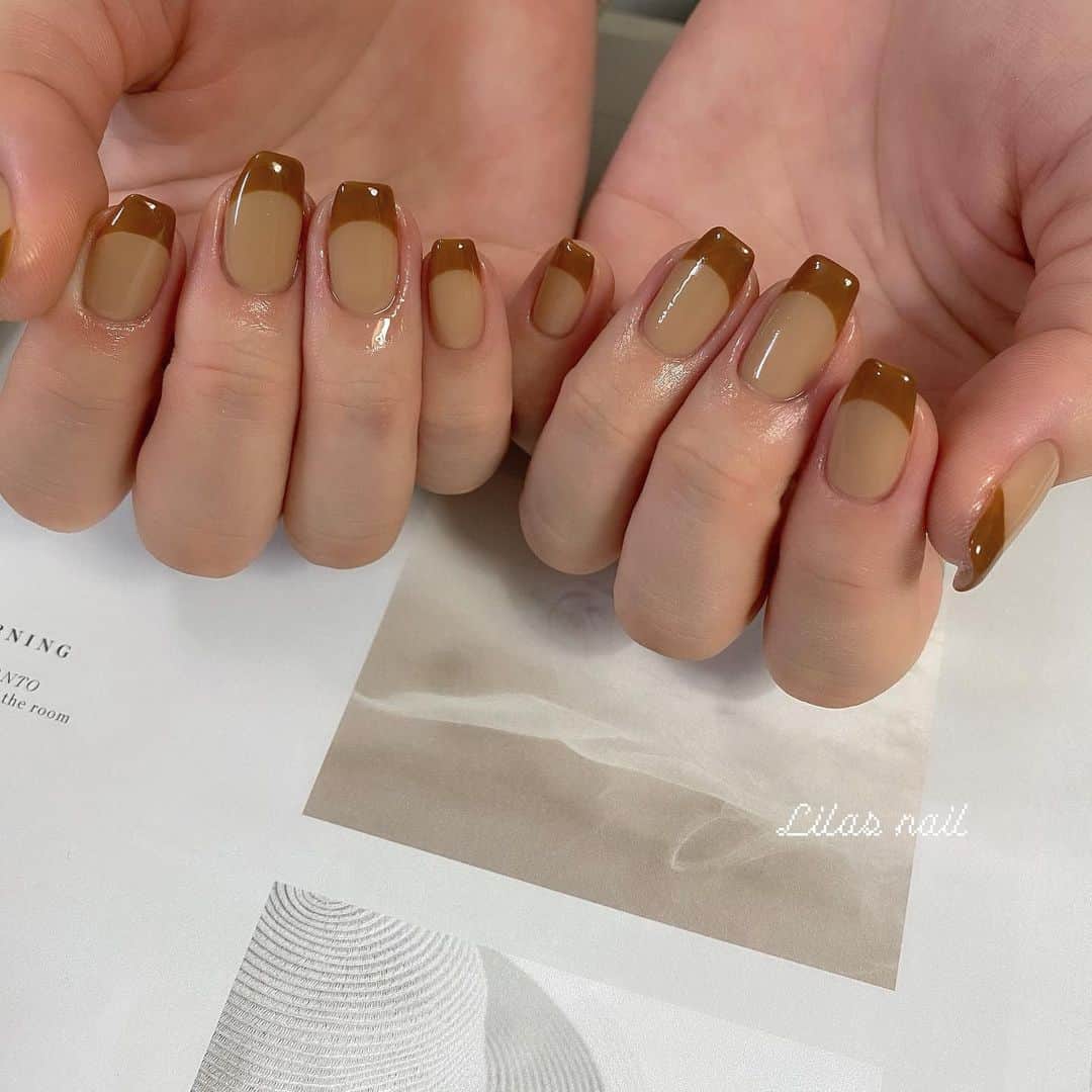 makoのインスタグラム：「* 久々に会えました🤍 美味しそうな色合い✌🏻 #girlynail #ガーリーネイル #ミラーネイル #glitternail #젤네일 #젤네일아트 #젤네일전문 #フレンチガーリー  #ギンガムチェック #ギンガムチェックネイル #オーダーチップ #ブライダルネイル #ワイヤーネイル  #セルフネイル #스누피네일아트 #左右非対称ネイル #ちょうちょネイル #蝶々ネイル #ヴィンテージネイル #水滴ネイル #オーロラネイル #フレンチネイル #冬ネイル #マットネイル #韓国ネイル」