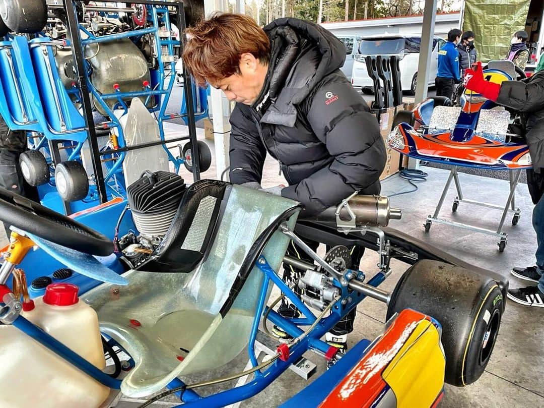 脇阪寿一さんのインスタグラム写真 - (脇阪寿一Instagram)「#kart #owltech #assomotorsports #sfida #菅波冬悟 @togosuganami105 #津野熊凌大 #寿一サロン #kmr @racingsim.kmr #shinjichannel #profi @profiracingjp #succeedsports #君たちの未来ヘ #大人の自動車大学校 #子供の自動車大学校」1月18日 19時49分 - juichiwakisaka