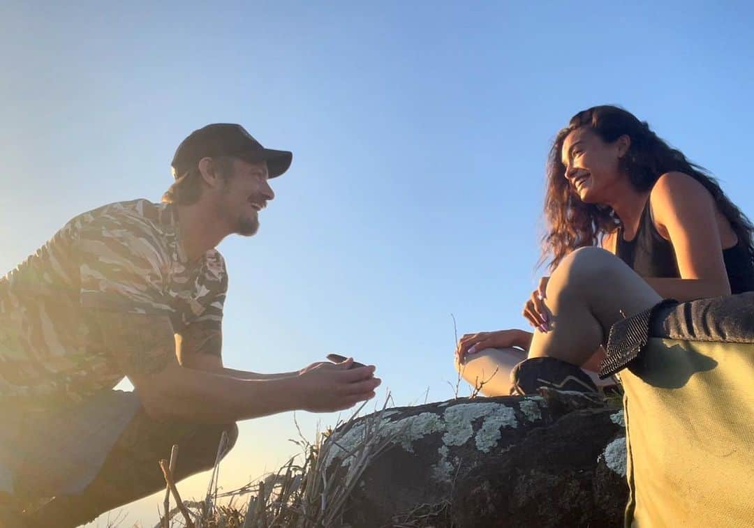 ヨエル・キナマンのインスタグラム：「She said no.  Jus kiddin...」