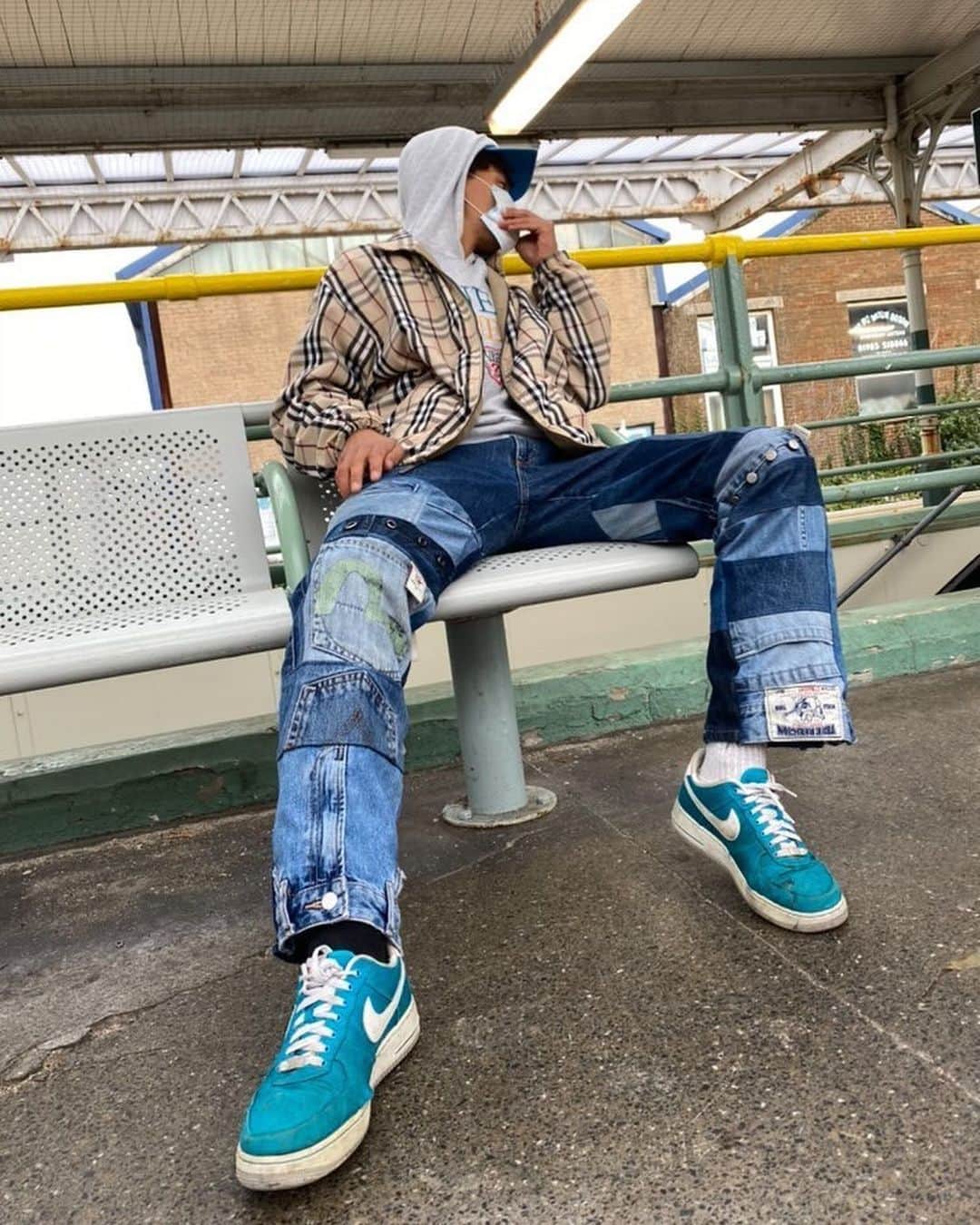 のインスタグラム：「Keep doing what you’re doing, @noqurosie. Your custom jeans are truly one of a kind. ⁣ ⁣ Tag @truereligion & #MYRLGN in your post for your chance to be featured next!」