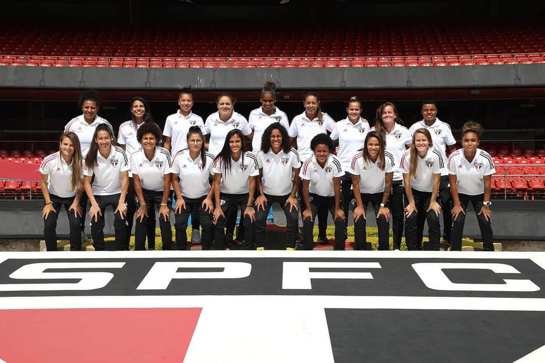 São Paulo FCさんのインスタグラム写真 - (São Paulo FCInstagram)「Elenco feminino para a temporada 2021 ✔️  📸 Rubens Chiri / saopaulofc.net  #FutebolFemininoTricolor #VamosSãoPaulo 🇾🇪」1月19日 5時53分 - saopaulofc