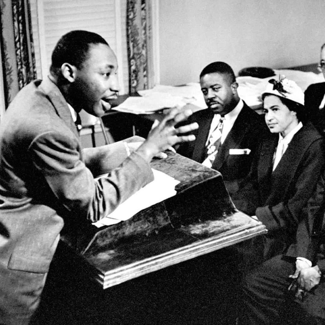 CNNさんのインスタグラム写真 - (CNNInstagram)「Preaching a message of nonviolent resistance, the Rev. Martin Luther King Jr. was the leading voice of the American civil rights movement. As we pause to remember King’s legacy on Martin Luther King Day, here’s a look back at his defining years in pictures.   (📸: Charles Moore/Getty Images, CNP/Getty Images, Don Cravens/The LIFE Images Collection/Getty Images, Bettmann Archive/Getty Images, AP and Sam Melhorn/The Commercial Appeal/AP)」1月19日 6時00分 - cnn