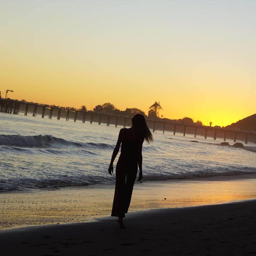 Ludi Delfinoさんのインスタグラム写真 - (Ludi DelfinoInstagram)「Chasing sunsets 🌅」1月19日 6時35分 - ludidelfino