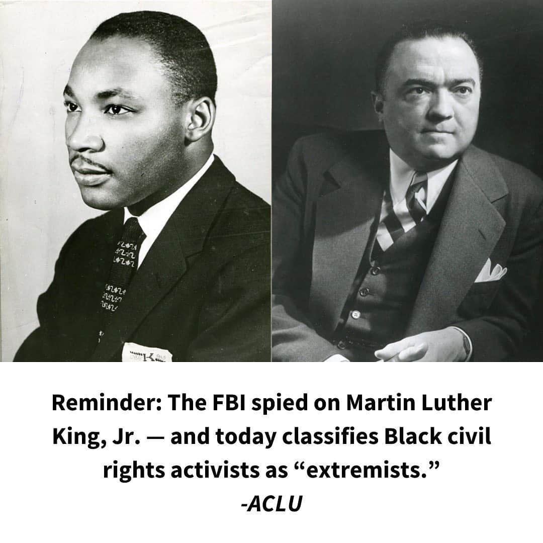 チェルシー・ハンドラーのインスタグラム：「Bringing back this reminder today which feels even more important after the FBI requested help from the public to identify domestic terrorists from the Capitol attack. #MLK」