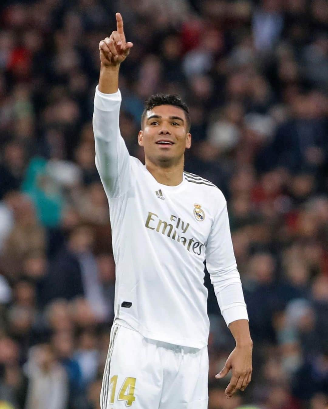 LFPさんのインスタグラム写真 - (LFPInstagram)「🔙 STRIKER MOOD ON!  🔙 ¡@casemiro activó el MODO GOLEADOR!  #OnThisDay #TalDíaComoHoy #RealMadrid #Casemiro #LaLiga #LaLigaSantander #Football #YouHaveToLiveIt #HayQueVivirla」1月18日 22時30分 - laliga