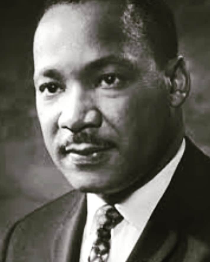 レイ・アレンさんのインスタグラム写真 - (レイ・アレンInstagram)「Our lives begin to end the day we become silent about things that matter- Dr. Martin Luther King Jr.  #MLKday #yourvoicematters」1月18日 22時39分 - trayfour