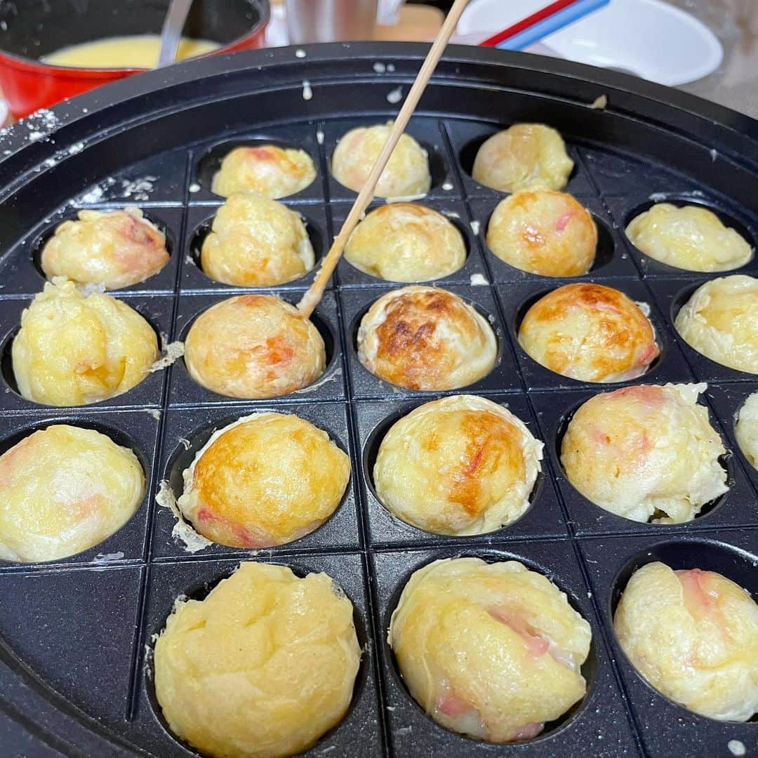 たまたまこのインスタグラム：「今日から毎週月曜日はタコパしますw 今日は #バキューム野沢 にリスケされました😳😳 でもやってます」