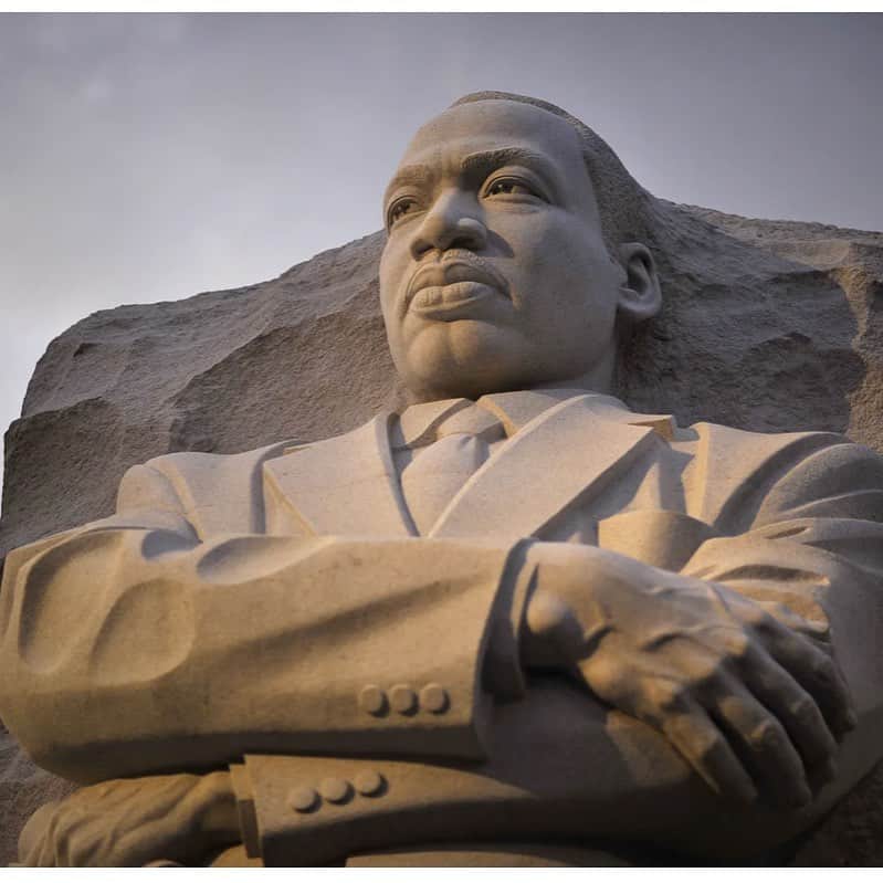 ハウィー・ケンドリックのインスタグラム：「“Hate cannot drive out hate. Only love can do that.” ——MLK」