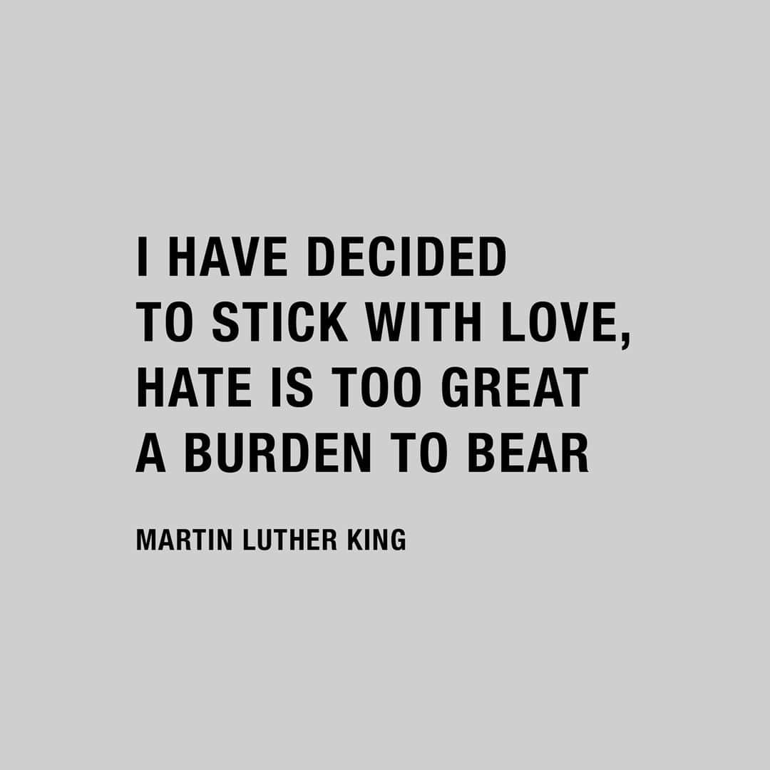 のインスタグラム：「Happy MLK Day!」