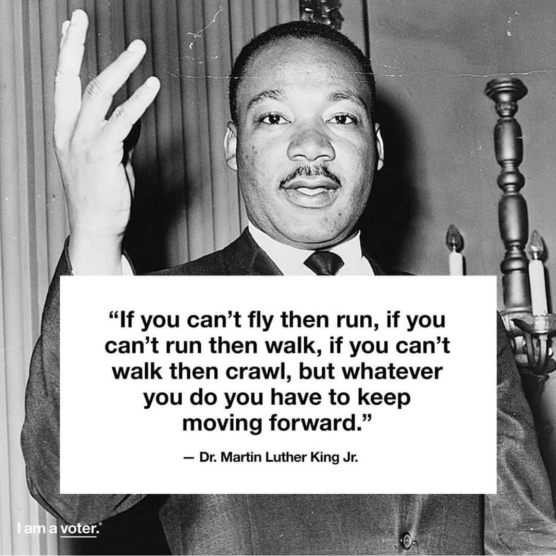 ヴァネッサ・ハジェンズさんのインスタグラム写真 - (ヴァネッサ・ハジェンズInstagram)「Happy MLK day 🙌🏽」1月18日 23時11分 - vanessahudgens