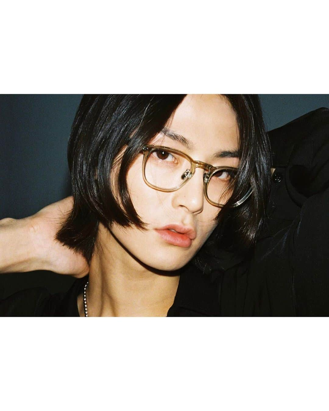 キム・ヒョングォンさんのインスタグラム写真 - (キム・ヒョングォンInstagram)「🖤」1月18日 23時09分 - gwonees