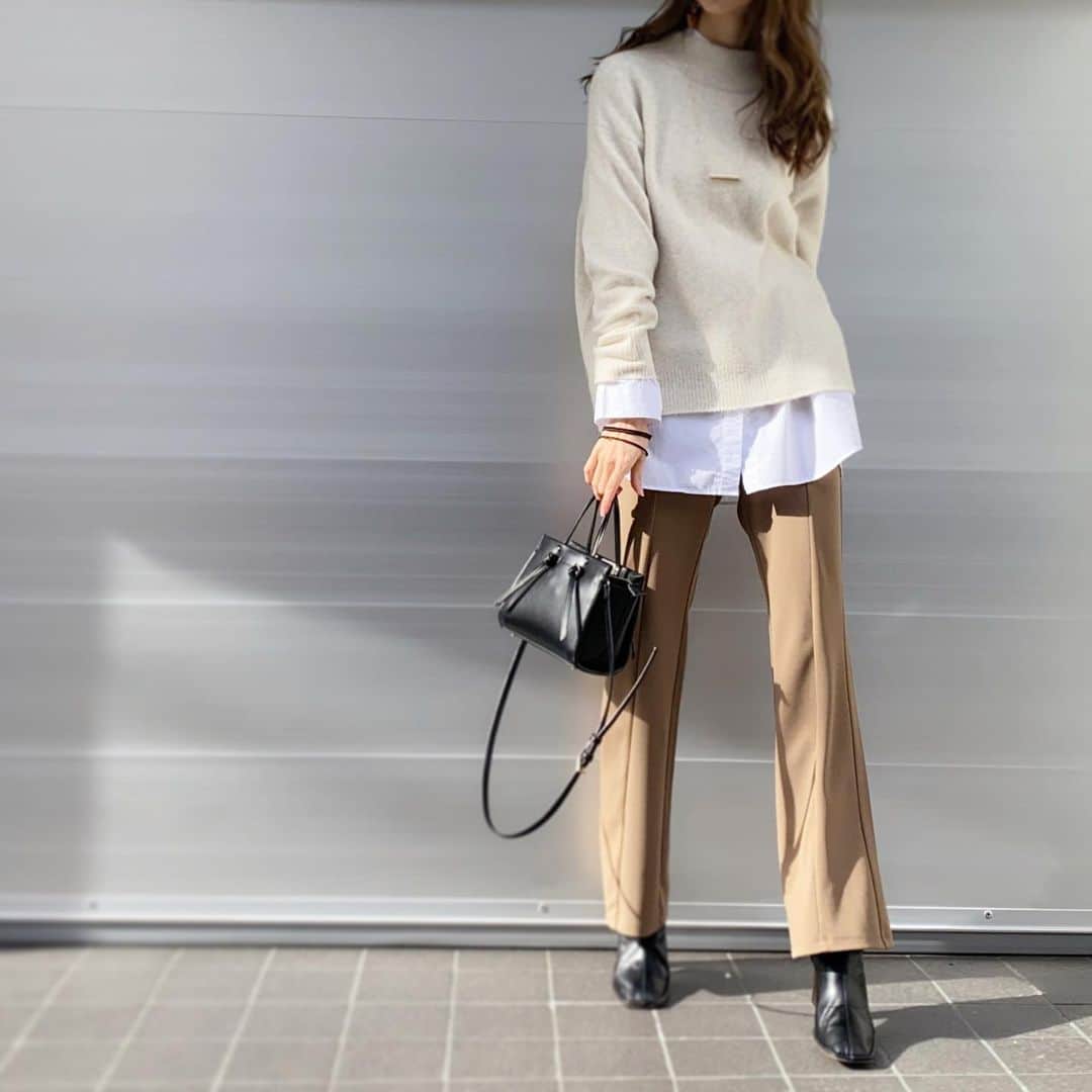 Ces't Mignonさんのインスタグラム写真 - (Ces't MignonInstagram)「・ 今シーズン大活躍してくれた UNIQLOのスフレヤーンシリーズ🥰 ・ 今回はハイネックセーターの着まわしコーデまとめ😽💓 ・ アイテム詳細は過去picに記載しています♡ ・ ・ tops▶︎ @UNIQLO #スフレヤーンハイネックセーター　XLサイズ shirt▶︎エクストラファインコットンロングシャツ Lサイズ pants▶︎ @gu_global #カットソーカラーフレアスラックス 着丈長めXSサイズ outer▶︎dholic(数年前) bag▶︎ZARA shoes▶︎ @reedit_official ・ ・ ・ #お洒落な人と繋がりたい#プチプラコーデ#高身長コーデ#大人女子#ユニクロ#ユニクロコーデ#ユニクロきれいめ部#アラサーコーデ#30代コーデ#上下ユニクロ部#アンクルパンツ#オフィスカジュアル#通勤コーデ#大人可愛い#olコーデ#お仕事コーデ#シンプルコーデ#きれいめカジュアル#きょコ#大人カジュアルコーデ#潮流#时尚#ootd#着回しコーデ#着まわしコーデ#ジユジョ#gumania#ジーユーコーデ」1月18日 23時13分 - cestmignon_mau
