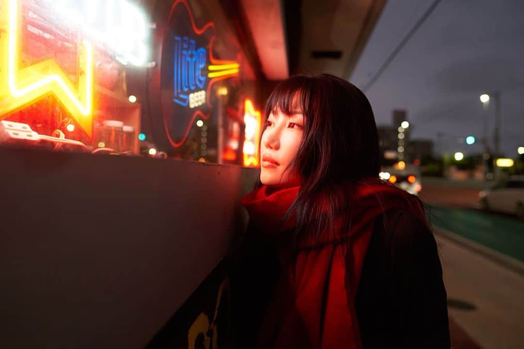 街子さんのインスタグラム写真 - (街子Instagram)「今夜も寒いね。  #マフラー #巻き方はいつも悩む」1月18日 23時18分 - machiko801