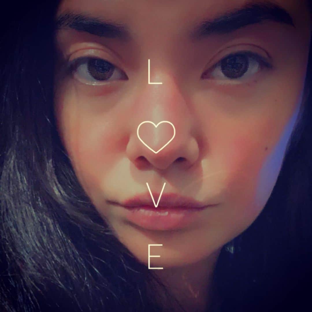 加賀美セイラのインスタグラム：「Luv u #LoveAndToBeLoved 😘  Spread love 愛をみんなに届けます」