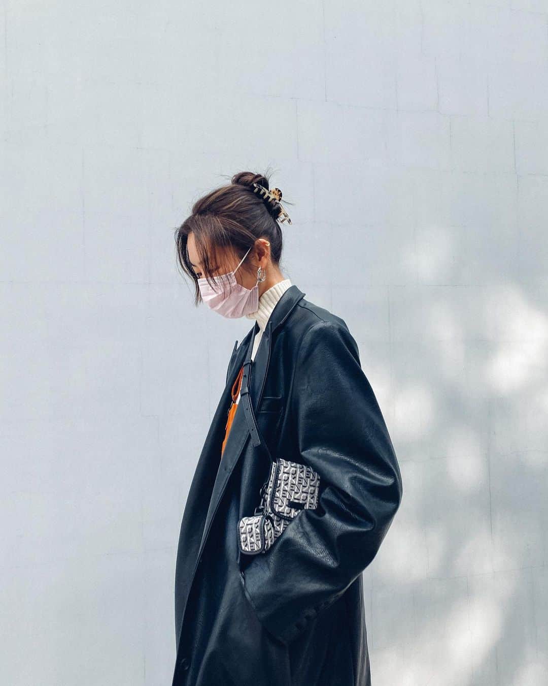リウ・ウェンのインスタグラム：「All coated 🧥」