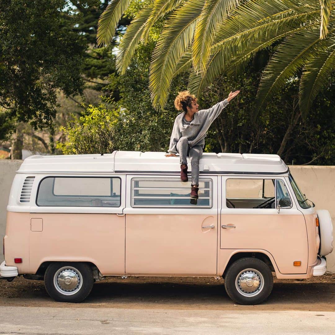 サヌークのインスタグラム：「Dear California winters, we love you. #SmilePassItOn」