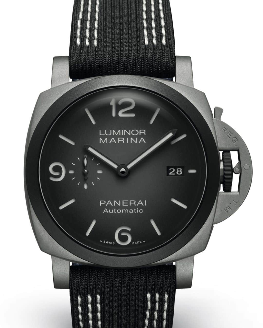パネライのインスタグラム：「What are your thoughts on the new #PAM1122 Guillaume Nery Special Edition Luminor Marina.   Crafted in Titanium with a rubber bezel, using a unique DMLS 3-D Printing technique this incredibly light, high performance timepiece offers clients a 70 year warranty.   This watch also incorporates a recycled PET Strap – further deepening Panerai’s commitment to sustainability in watchmaking.  What are your thoughts on this new addition to the Luminor family? #PaneraiCentral」