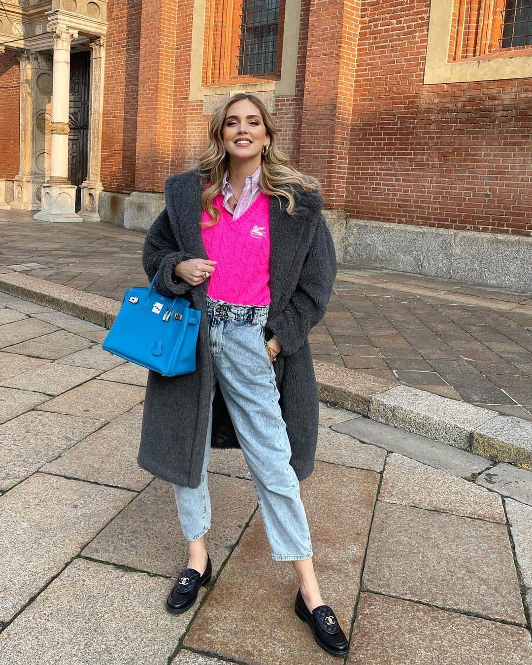 キアラ・フェラーニさんのインスタグラム写真 - (キアラ・フェラーニInstagram)「Let me introduce you to my new Birkin baby found at @hermes_ginza_xiaoma 💖 Isn’t it the perfect color? #supplied」1月19日 1時07分 - chiaraferragni